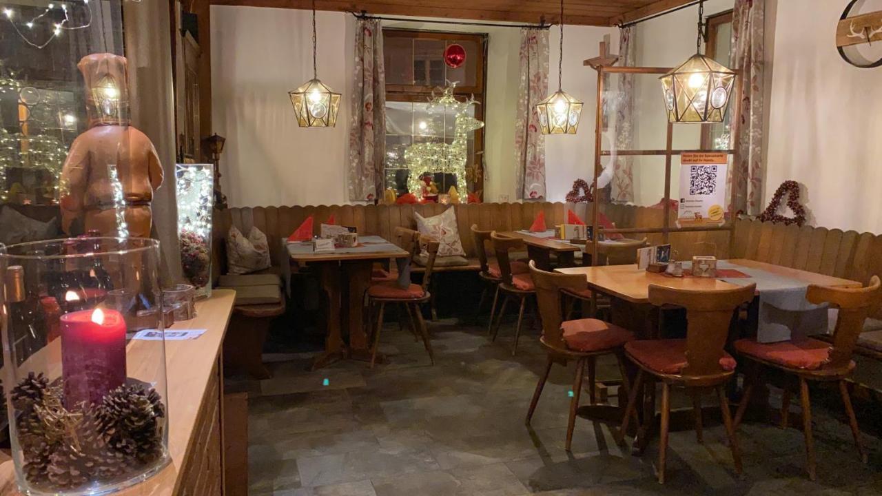 Gasthaus Zum Hirschen ستوفت ام بريسغو المظهر الخارجي الصورة