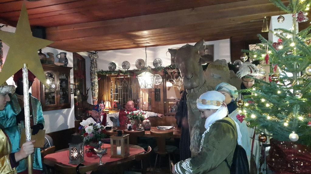 Gasthaus Zum Hirschen ستوفت ام بريسغو المظهر الخارجي الصورة