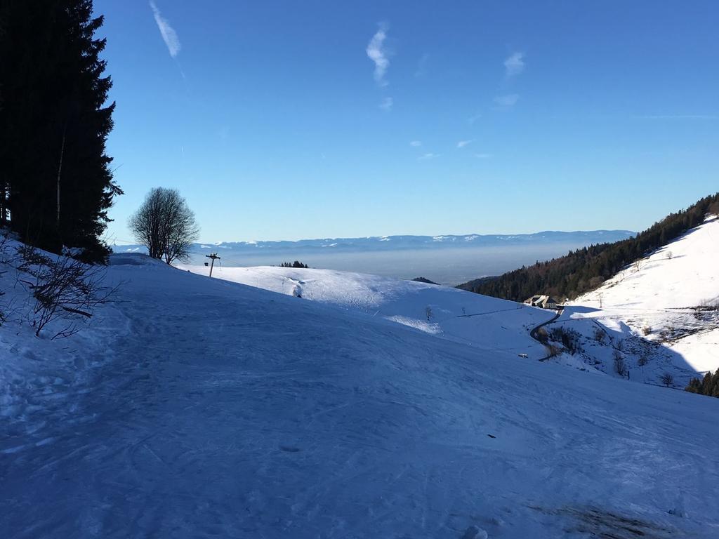 Gasthaus Zum Hirschen ستوفت ام بريسغو المظهر الخارجي الصورة